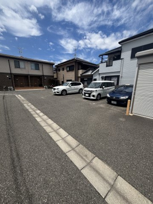 【駐車場】 | ヴェルドミール　Ｃ