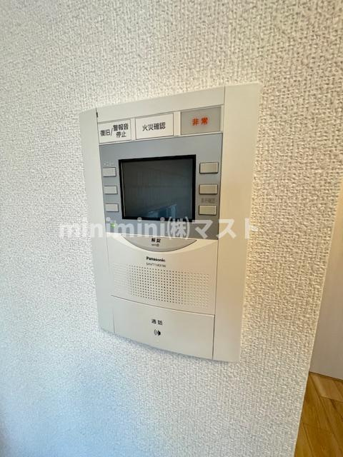 プレサンス堺筋本町駅前シェルのセキュリティ