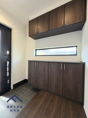 糟屋郡宇美町若草１丁目　戸建ての玄関