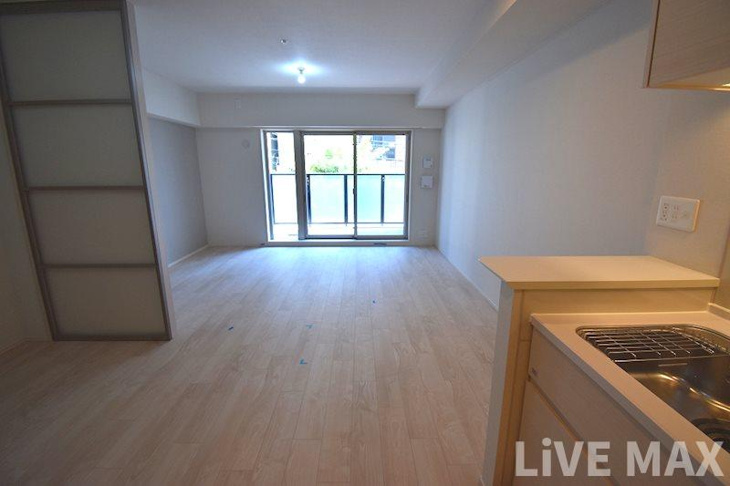 【居間・リビング】OPUS RESIDENCE SHINSAIBASHI SOUTH（オーパスレジデンス心斎橋サウス） 