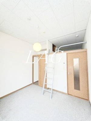 【居間・リビング】 | ウェール | 洋室のお部屋です。