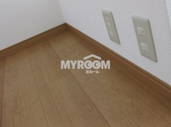 フェリスホワイトの寝室|ロフト付★（同一仕様写真）