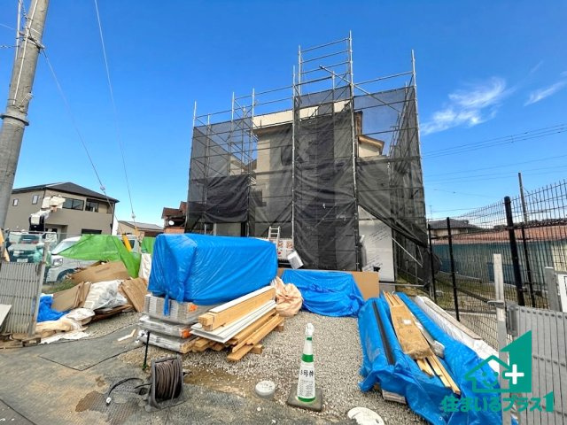 ●31(土)1(日)3(祝)現地見学可能！　奈良市平松　第5期　全7邸の外観|現在はこんな感じです。完成までが待ち遠しいですね。