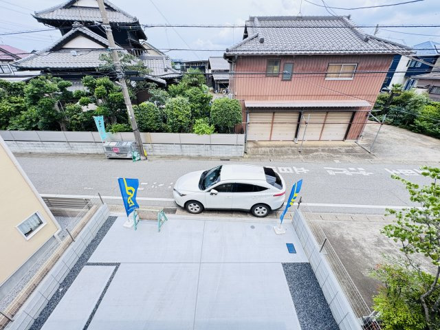 松戸市六実２丁目新築戸建【六実第二小学校:4分】の展望|5.2帖洋室前バルコニーより道路側眺望