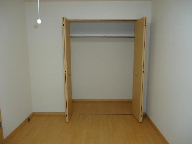 秋桜　弐番館の収納|洋室クローゼット（イメージ）