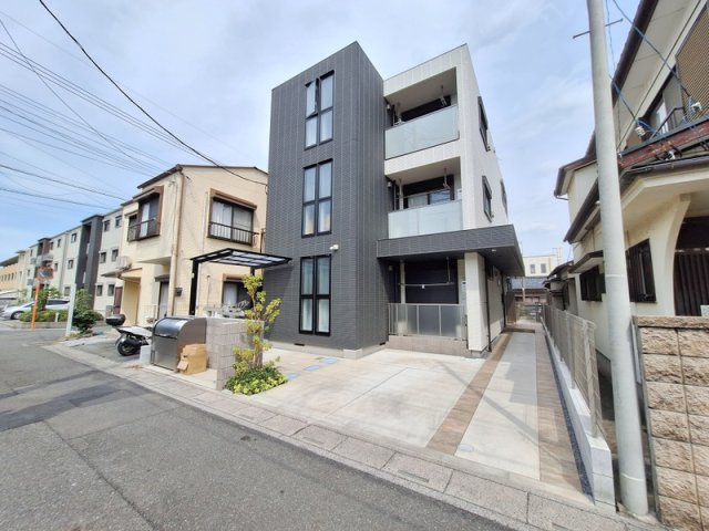 クレールメゾン与野本町の外観