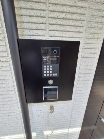 クレールメゾン与野本町のエントランス