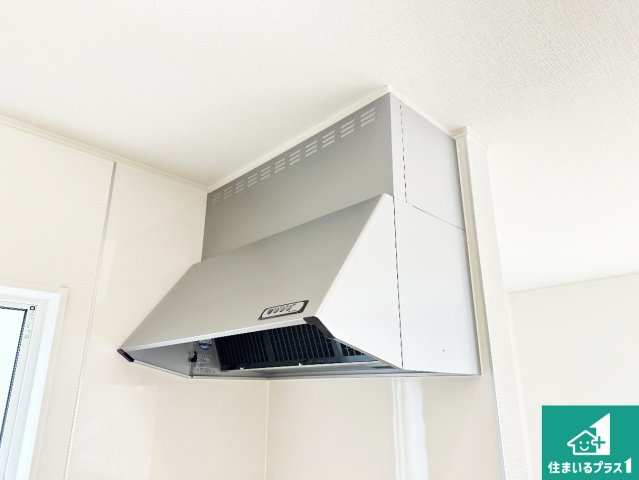 ●生駒郡平群町若葉台　第1期　新築一戸建ての設備|汚れにくいスロットフィルタでお手入れラクラク！ＬＥＤ照明付き！