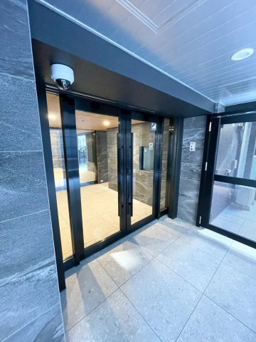 LEXE横濱関内のエントランス|LEXE横濱関内