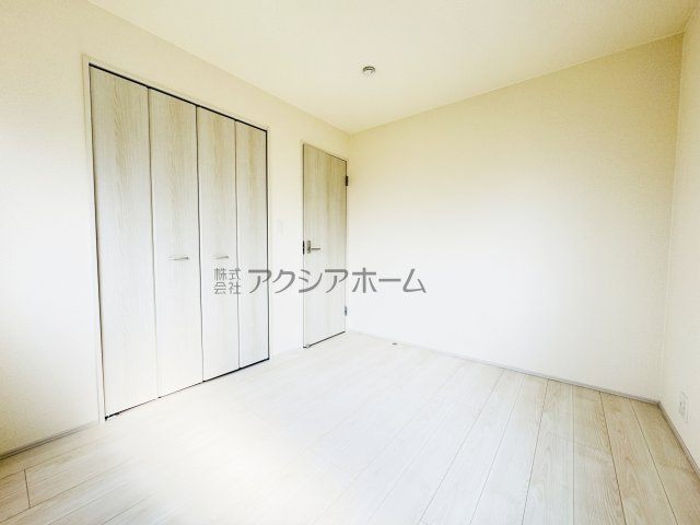 所沢市東狭山ヶ丘3丁目・全7棟　新築一戸建　6号棟の洋室|洋室　5.2帖（北側）