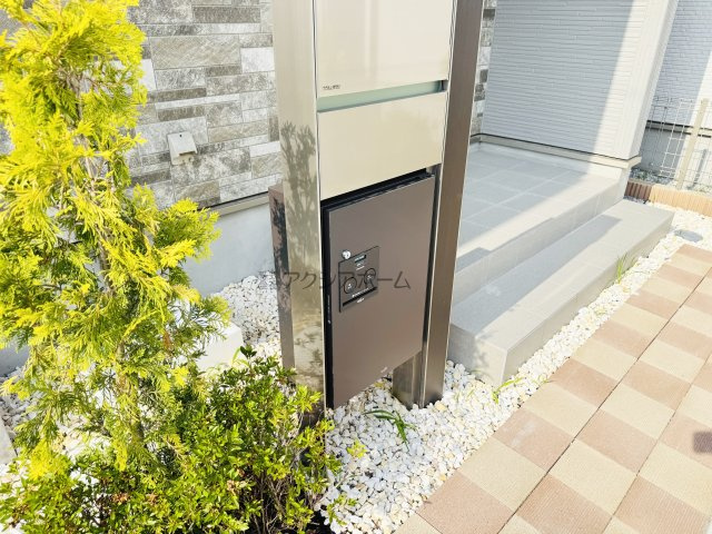 所沢市東狭山ヶ丘3丁目・全7棟　新築一戸建　6号棟のその他|宅配ボックス
