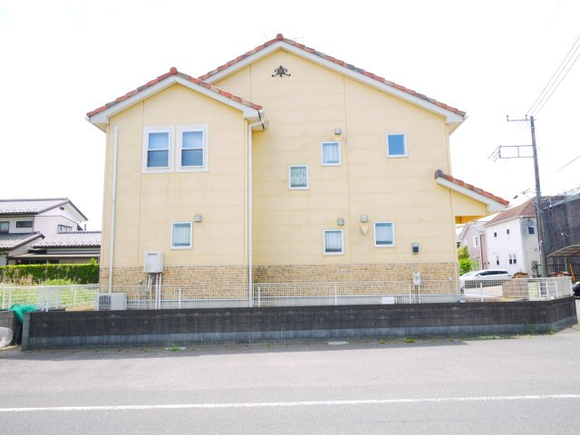 茂原市早野　中古戸建の外観|平成19年6月築4SLDK 駐車場2台可 五郷小学校徒歩約5分 スーパーせんどう徒歩約13分都市ガス