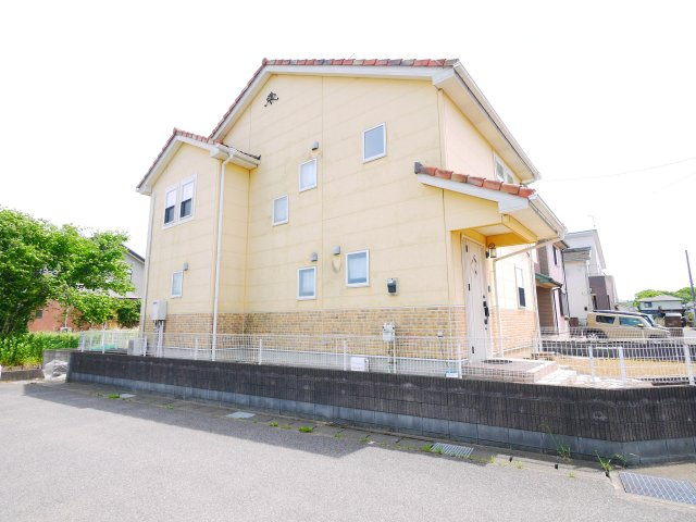 茂原市早野　中古戸建の外観|平成19年6月築4SLDK 駐車場2台可 五郷小学校徒歩約5分 スーパーせんどう徒歩約13分都市ガス