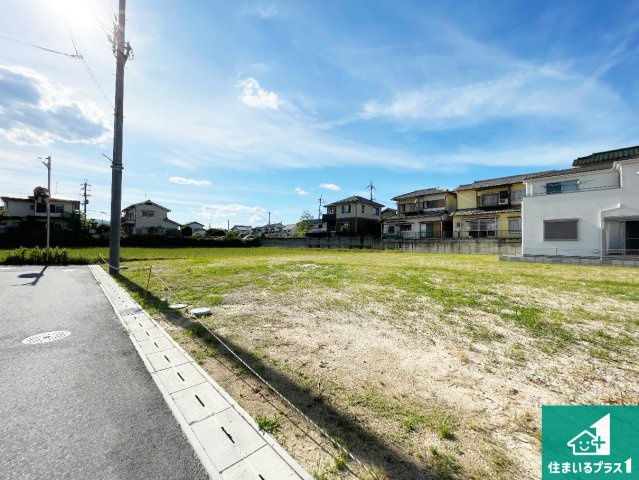 ●奈良市平松　第5期　新築一戸建ての前面道路含む現地写真|駅やスーパー、小学校・中学校等日常生活に欠かせない情報や道のりもご紹介いたしますのでお気軽にご相談ください。