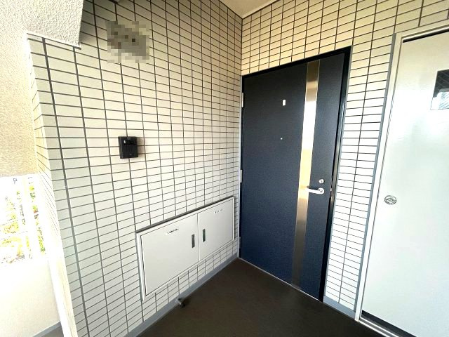 【玄関】 | 横須賀市佐原　ガーデンライフ久里浜八番館　中古マンション