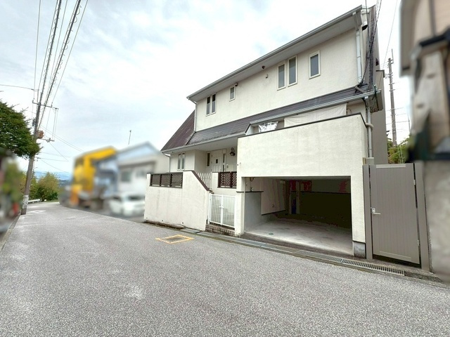 【二世帯住宅としても◎】高知市潮見台2丁目　中古一戸建て