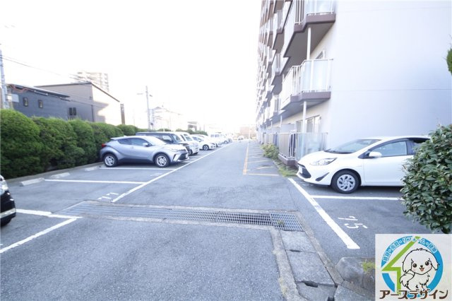 藤和明石公園ハイタウンの駐車場