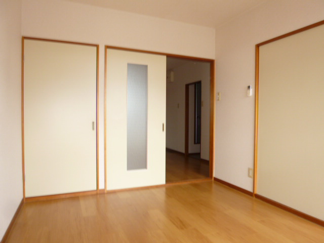 倉敷市児島柳田町のアパートの居間・リビング