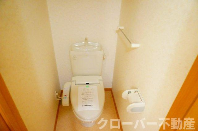 アンジュ・ベルーヴⅢのトイレ