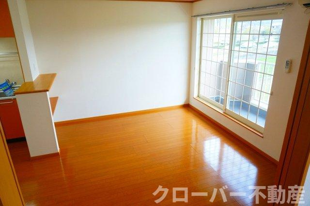 アンジュ・ベルーヴⅢの居間・リビング