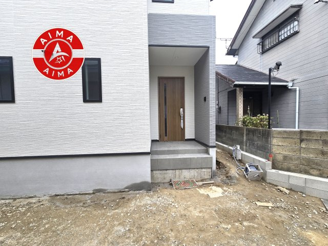 福岡市東区香住ヶ丘5丁目第3-1棟(1号棟)の玄関|おでかけの時も帰った時も、「我が家」を最初に感じでもらえる素敵な空間に。