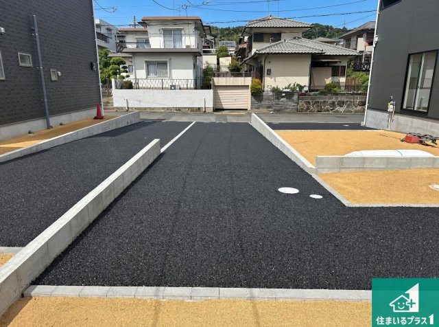 ●生駒郡平群町若葉台　第1期　新築一戸建ての駐車場|駐車スペース！散水栓があるので、こまめに愛車を洗えます！