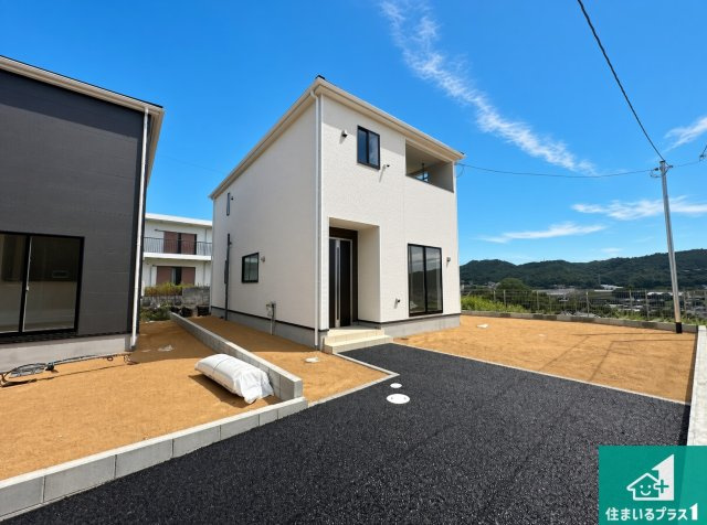 ●生駒郡平群町若葉台　第1期　新築一戸建ての外観|お客様に長く安心して住んでいだだける事にこだわった家づくり！住んでからのアフターサービスにもしっかりと取り組んでいます！