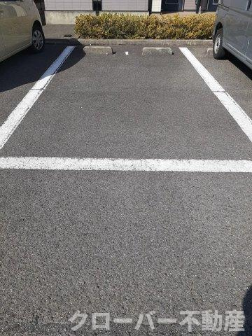 イターナルタクミ　Ａの駐車場