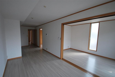 【居間・リビング】 | エクラときわ１ | ※同建物同型別のお部屋