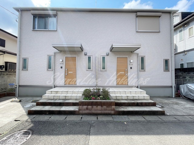 藤沢市城南１丁目のテラスのエントランス