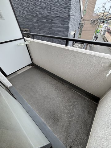 ジョイフル寝屋川のバルコニー