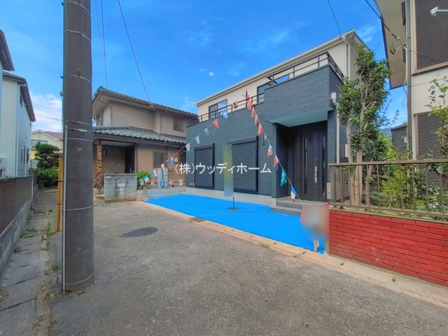 春日部市中央第6期　新築一戸建ての前面道路含む現地写真