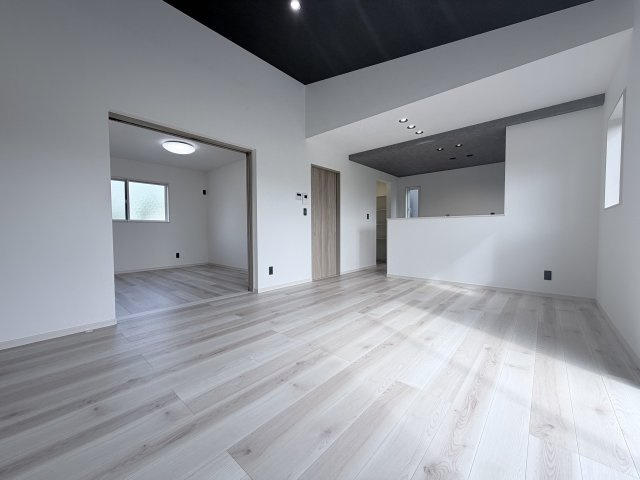 【居間・リビング】