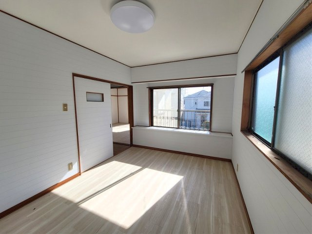中川区野田３丁目の洋室