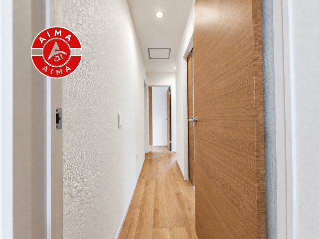 福岡市西区上山門2丁目第8-2棟（2号棟）の内観：施工例|平屋はワンフロアしかないため、部屋と部屋の距離が近くなります。 生活音の緩衝材として廊下を活用するのがおすすめです。