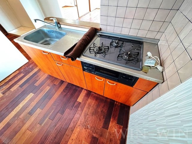 タプロコート三本木のキッチン|イメージ（同建物内別部屋の写真です）