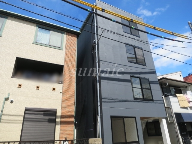 a-stone HIGASHIJUJOの外観|鉄骨造4階建です☆