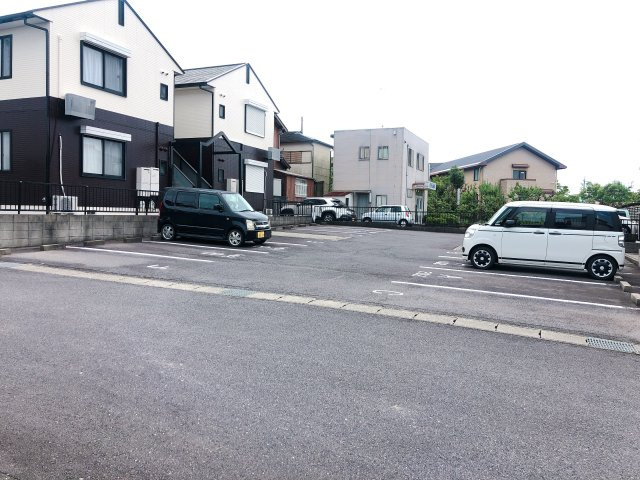 セントヒルズAの駐車場