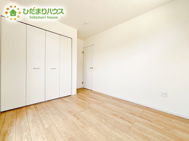 【洋室】 | ひたちなか市津田東1期　新築戸建　1号棟 | 机にベットを置けば子供部屋の完成です！