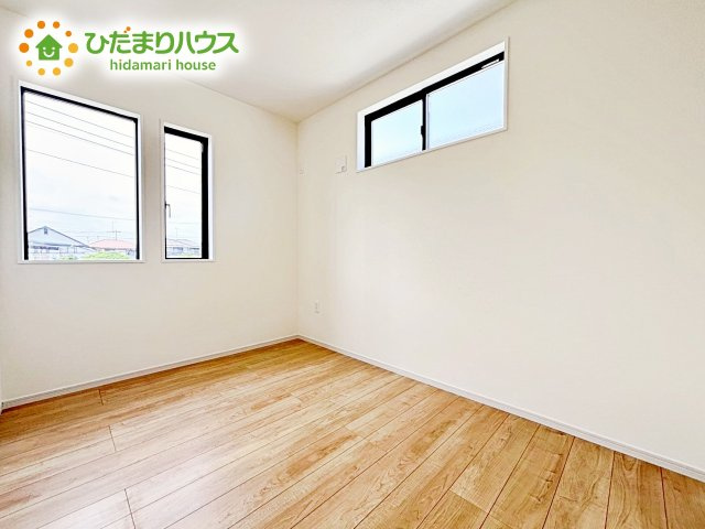 【洋室】 | ひたちなか市津田東1期　新築戸建　1号棟 | お子様の成長に合わせて、自由に模様替えできるように考えた、シンプルな洋室。