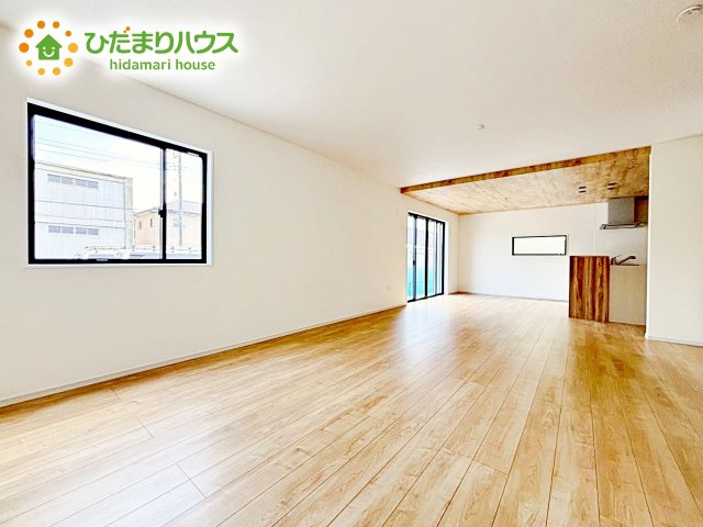 【居間・リビング】 | ひたちなか市津田東1期　新築戸建　1号棟 | 子育て家族にもおすすめ！お子さんの成長がもっと楽しみになる家！