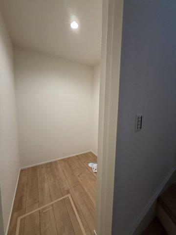 《仲介手数料無料》浦和区大東３丁目34-13新築一戸建てケイアイグレイスの収納