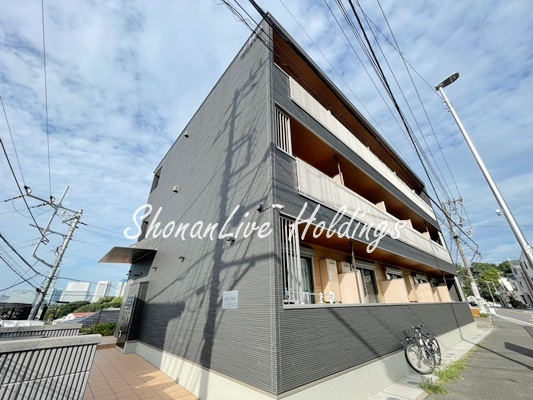 横浜市西区西戸部町１丁目のアパート