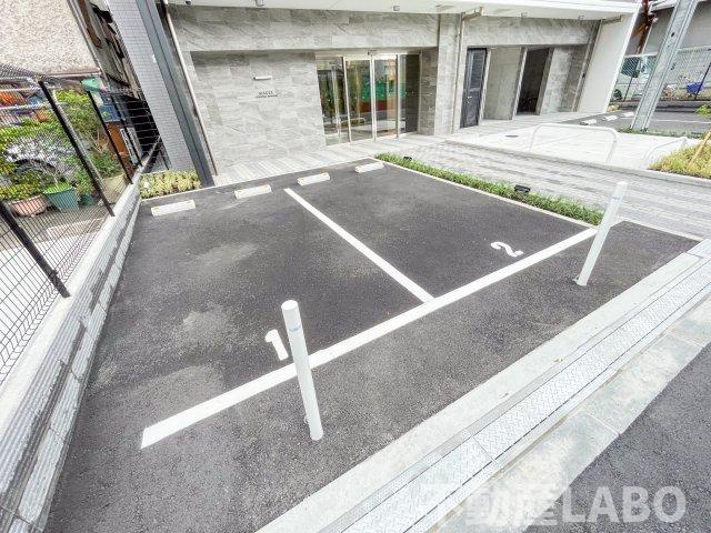 メイクス天王寺南の駐車場