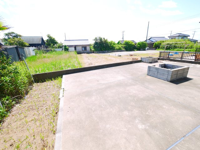 山武市井之内　中古戸建の庭|令和3年内外装リフォーム済みセカンドハウスで利用 外シャワー・ロフト付き 海まで徒歩約6分
