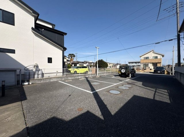 レオネクストシャインの駐車場