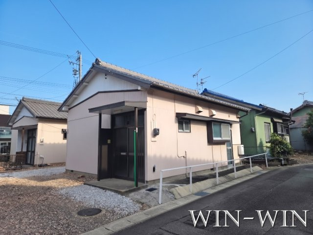吉川町102番1貸家群