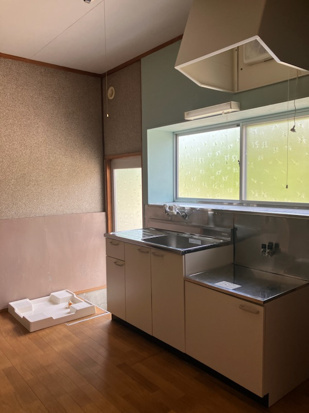 吉川町102番1貸家群のキッチン