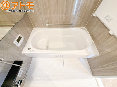 【浴室】 | ベルフローラ焼津 | ボタンひとつで湯張りのできるオートバスは、追い炊きも給湯温度の変更も楽々♪