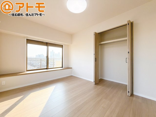 【子供部屋】 | ベルフローラ焼津 | 壁と床がシンプルな色合いだからこそ自分だけの空間を作れます♪お部屋作りのイメージは順調でしょうか♪